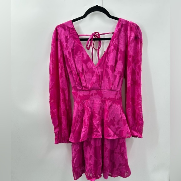 BAND OF THE FREE Kiss me fuchsia peplum ruffled textured party mini dress NWT M - Picture 2 of 16
